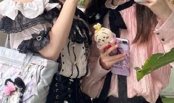 神奇的www.17导航，每次吃瓜前都能预警‘小心别吃噎了’！