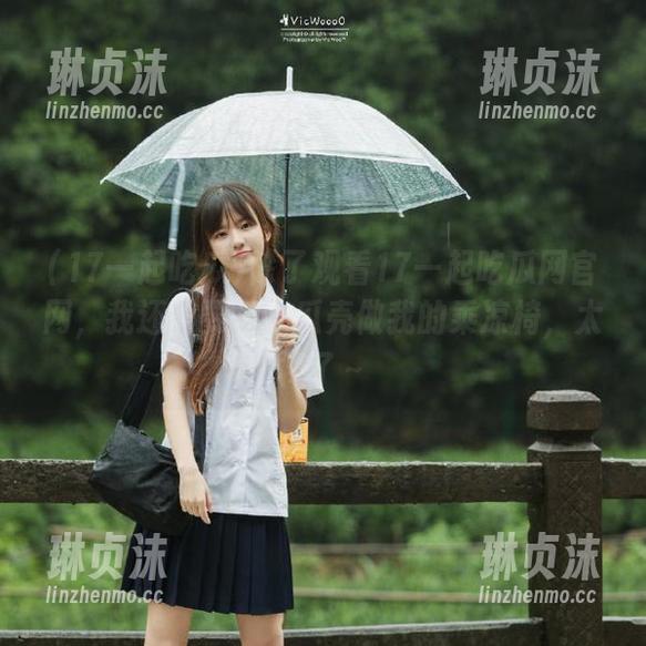 17一起吃瓜 除了观看17一起吃瓜网官网,我还需要一个瓜壳做我的乘凉椅,太棒了~