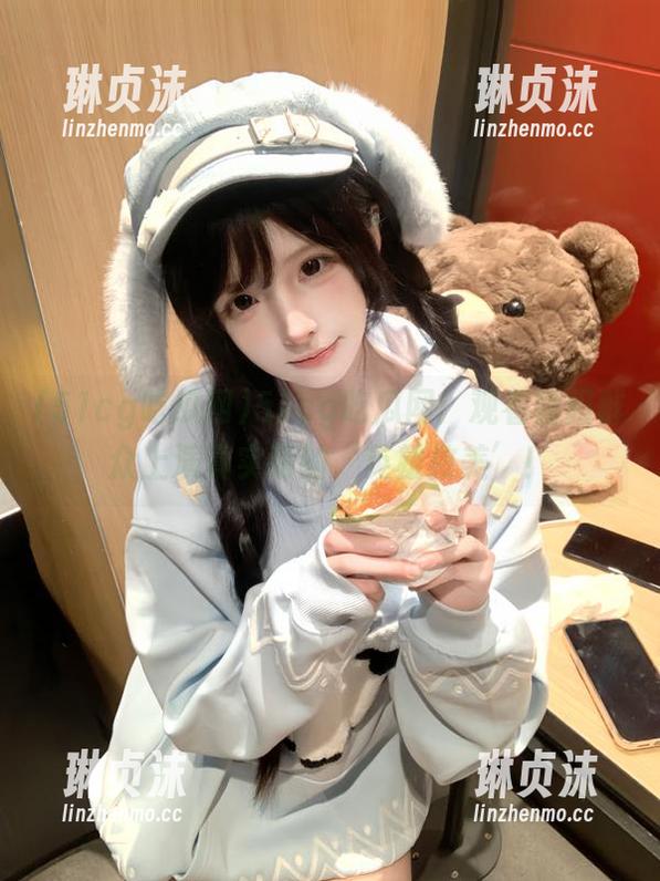 51cg吃瓜网 51cg吃瓜网:观看朝阳群众上演真实版的‘英雄救美’!