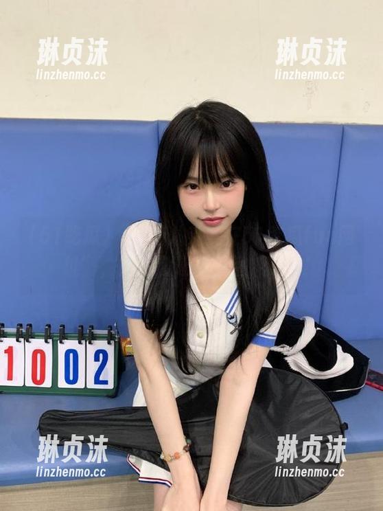 51吃瓜 “最新八卦就在51吃瓜fun网址”,果然没让我失望,哈哈!