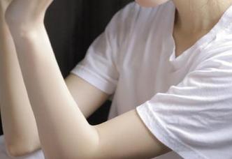 深夜打开“51朝阳群众网址”，心中默念：今天的瓜可别太炸！