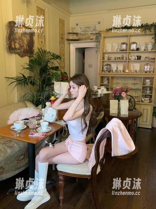 51黑料网 深夜剖析,51黑料网站上的独家料,值不值得安心一看?