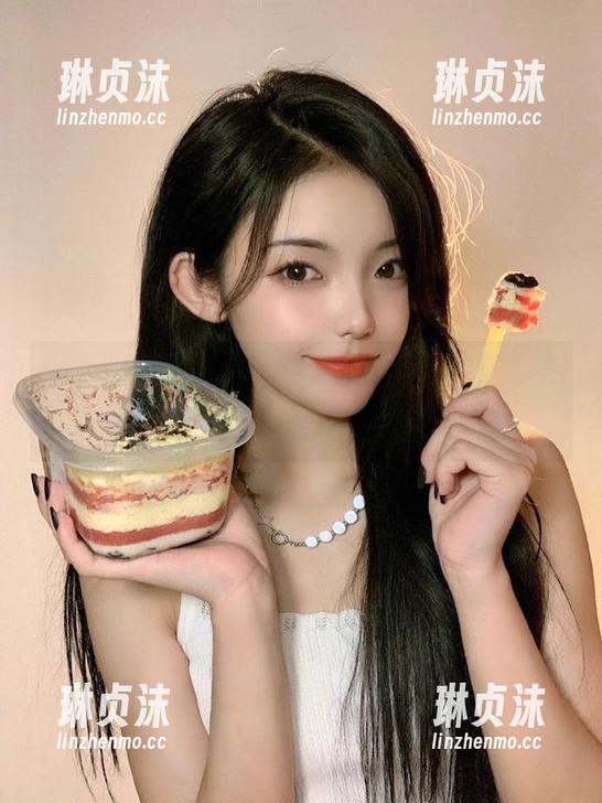 cgcg cgcg.app苹果版:能吃到瓜,但一定要拉好屎,不然受不了的!
