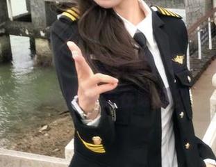 “hlw”的资源池，看完我只想说：你的审美在哪里？