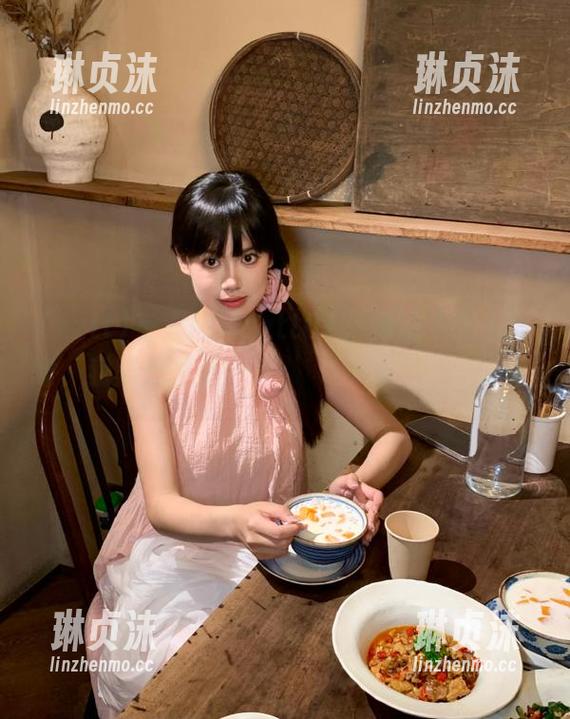 zztt 有人用“zztt01”网站看吃瓜新闻,我则是在看…هرموسیکیتفنگجنانیکوبرودنمیپسندد