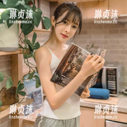 九色91吃瓜 观看“九色91吃瓜”,心情就像坐过山车,起伏不定的小刺激呢~