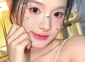 脑袋都快瓜化了，快来下载吃瓜天堂，别让消息等太久！
