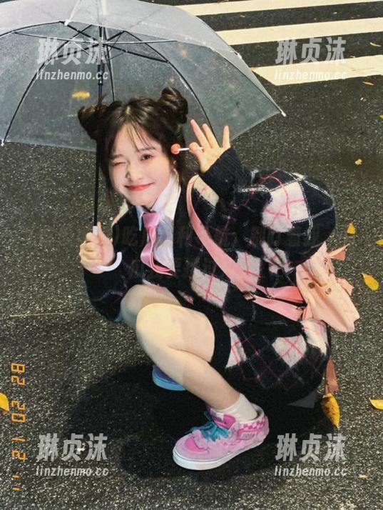 吃瓜福利导航：别盯着我，有瓜我要搂过来了
