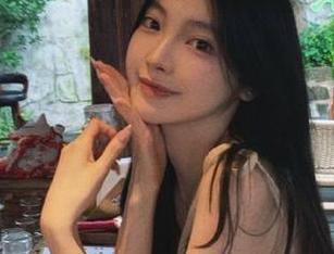 有了吃瓜网入口，今晚的八卦照样不需要窗帘