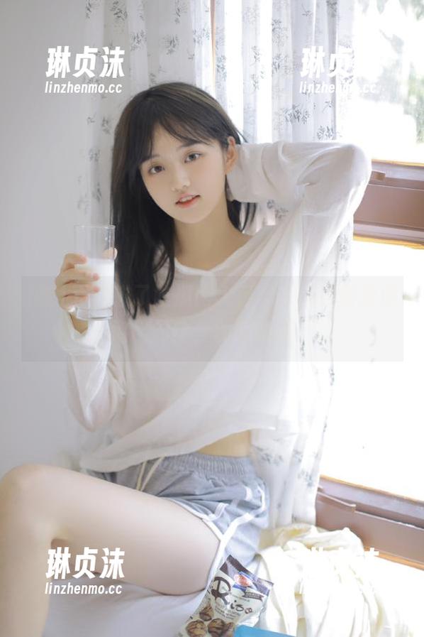 进了吃瓜网入口，头条更新速度堪比闪电，别眨眼哦。