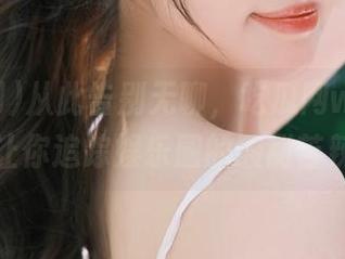 从此告别无聊，吃瓜网www直达让你追踪娱乐圈的酸甜苦辣。