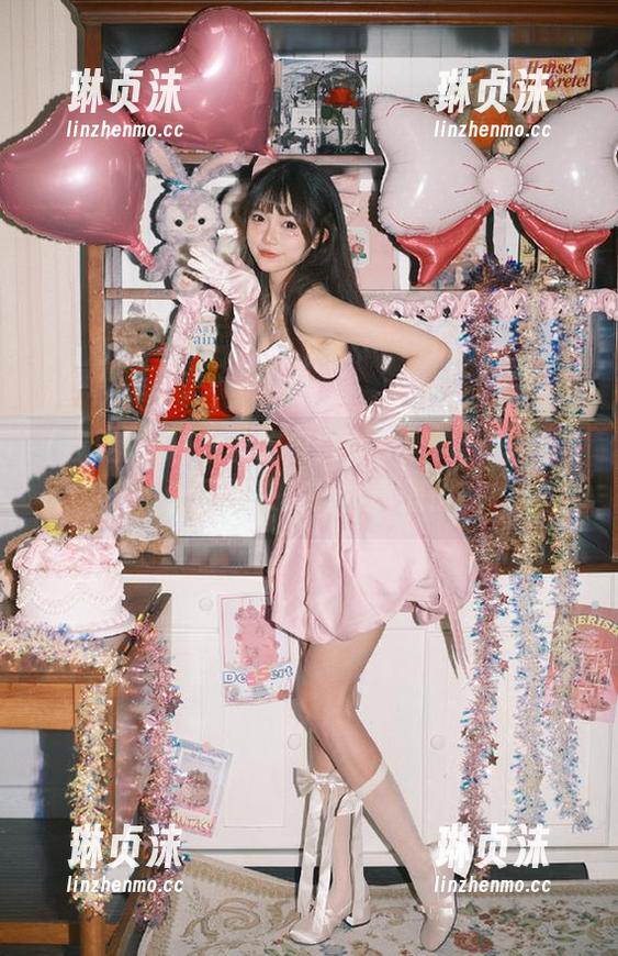 我要吃瓜更新：黑料新鲜出炉，谁又想来比比真真假假？