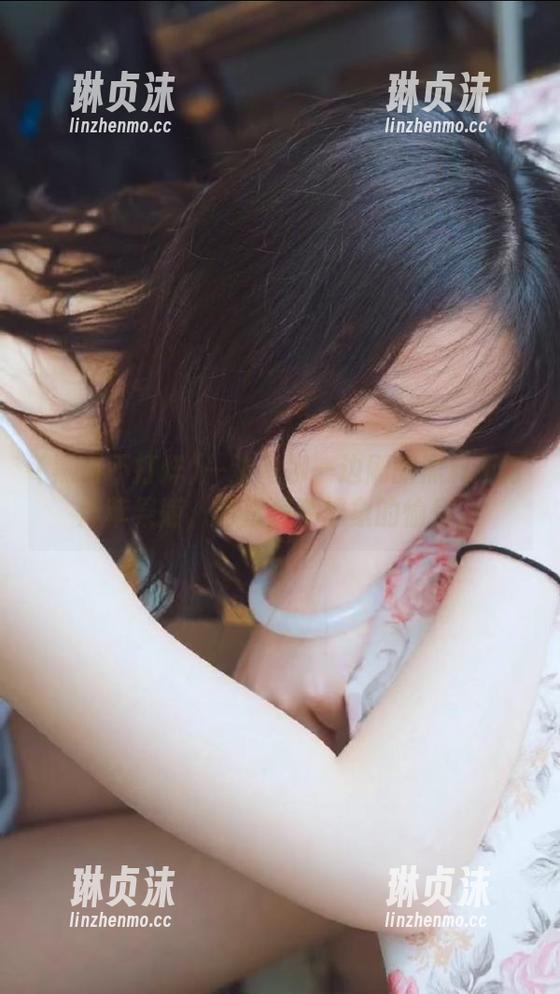 一边闲聊一边刷的黑料不打烊苹果版，简直超乎想象的愉悦。
