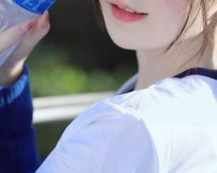 “黑料不打烊”更新：点击传送门，意外获得今日啃瓜奖励！