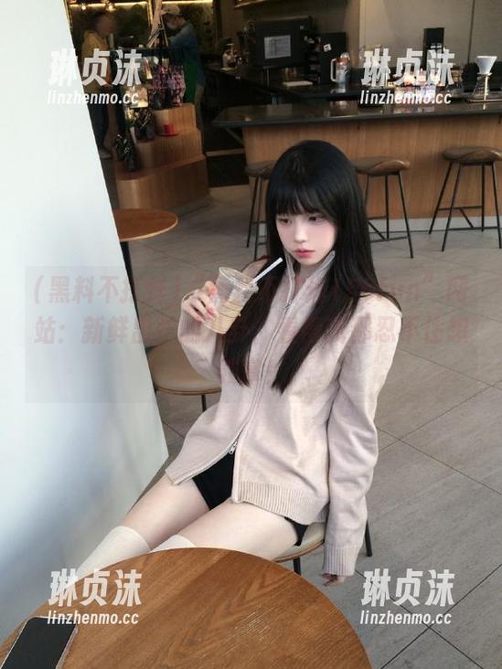 黑料不打烊 “黑料不打烊155fun”网站:新鲜出炉的八卦,看得我都忍不住想鼓掌!