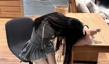 你造吗？黑料不打烊的网址咋变成zzzccc的了？