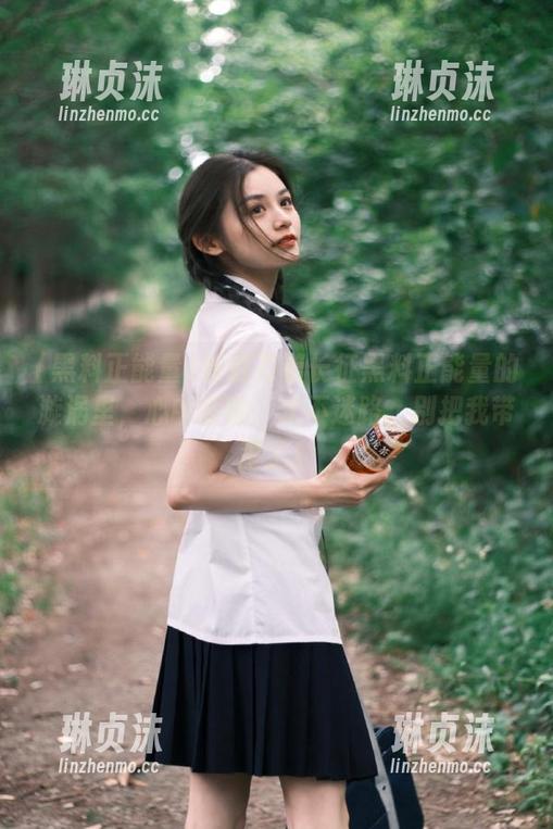 掉进万篇长征黑料正能量的漩涡里，心中呼喊：永不迷路，别把我带歪了！