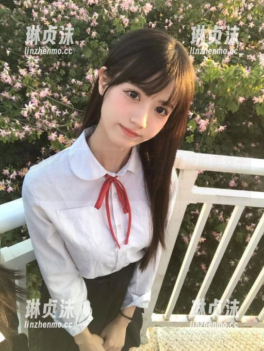 黑料社区 黑料社区入口:修修的美女千千万,别让颜值把你带歪了!