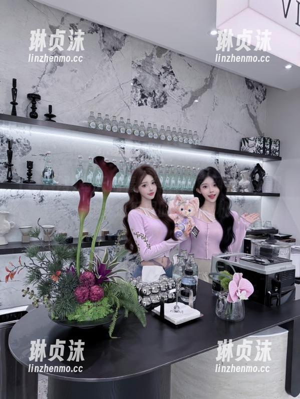 黑料网 每天必看的黑料网官网在线,跟着我一起变成瓜界的“老司机”?