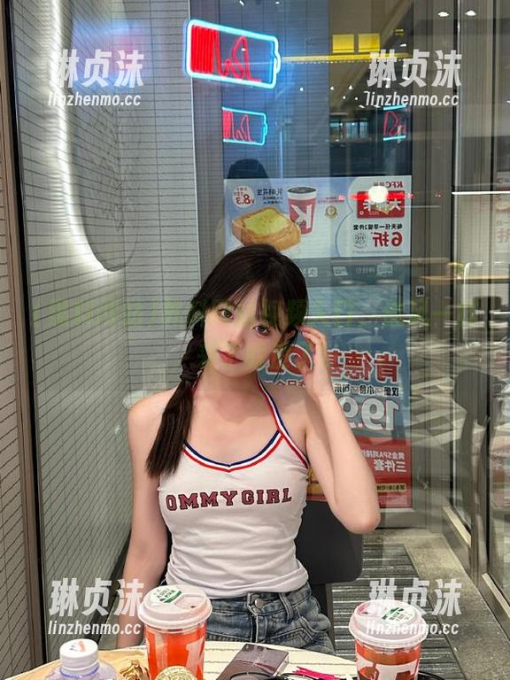 黑料网站视频入口，像风一样，来了就没了！