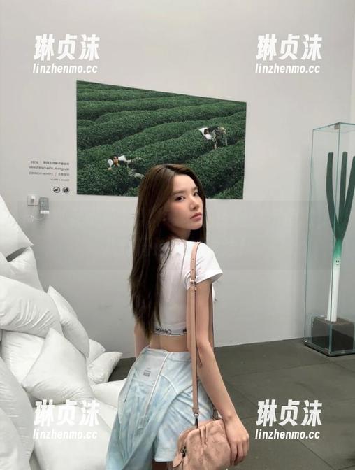 黑料老司机 黑料老司机传送门不停歇,八卦周边即刻送达!
